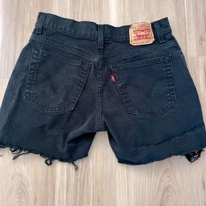VINTAGE 550 CUT OFF SHORTS IN BLACK - vintage sizing 10M
